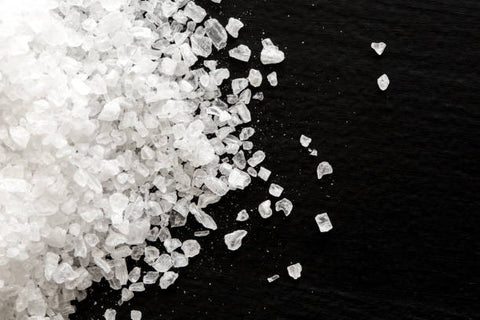 products/heap-of-coarse-salt-on-black-from-above-picture-id657499096.jpg